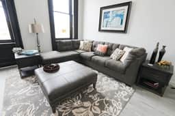 2B Stay at the Heart of Easton!