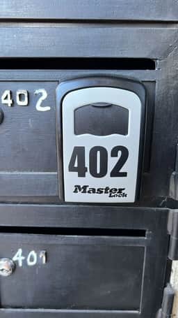 402S Elegante con  Estilo Único