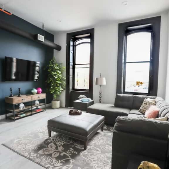 2B Stay at the Heart of Easton! - Image 1