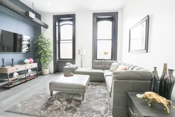 2B Stay at the Heart of Easton!
