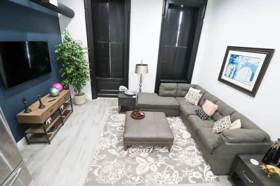 2B Stay at the Heart of Easton!