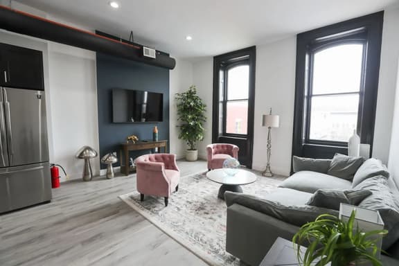 3B Stay in Downtown Easton 2BR